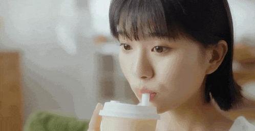 古茗吃瓜男女,揭秘男女生的甜蜜互动与趣味生活